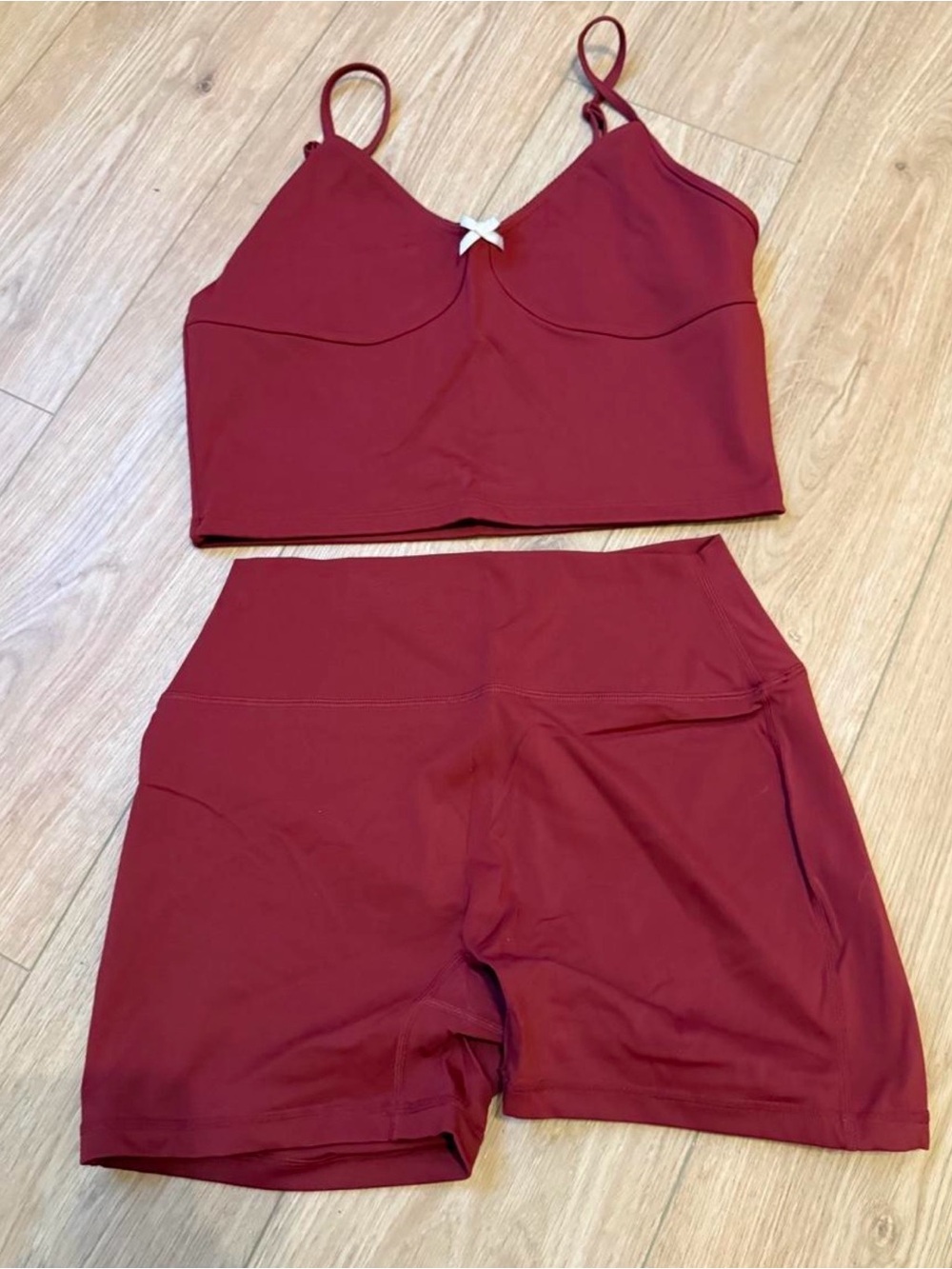 Set active top and shorts